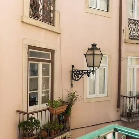 Magnificent Historical Centre Apart With Terrace * Lissabon